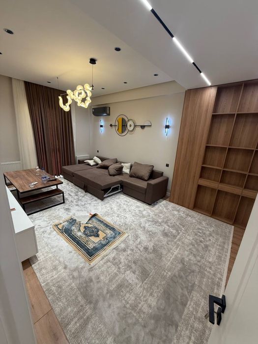 Kvartira sotiladi srochno