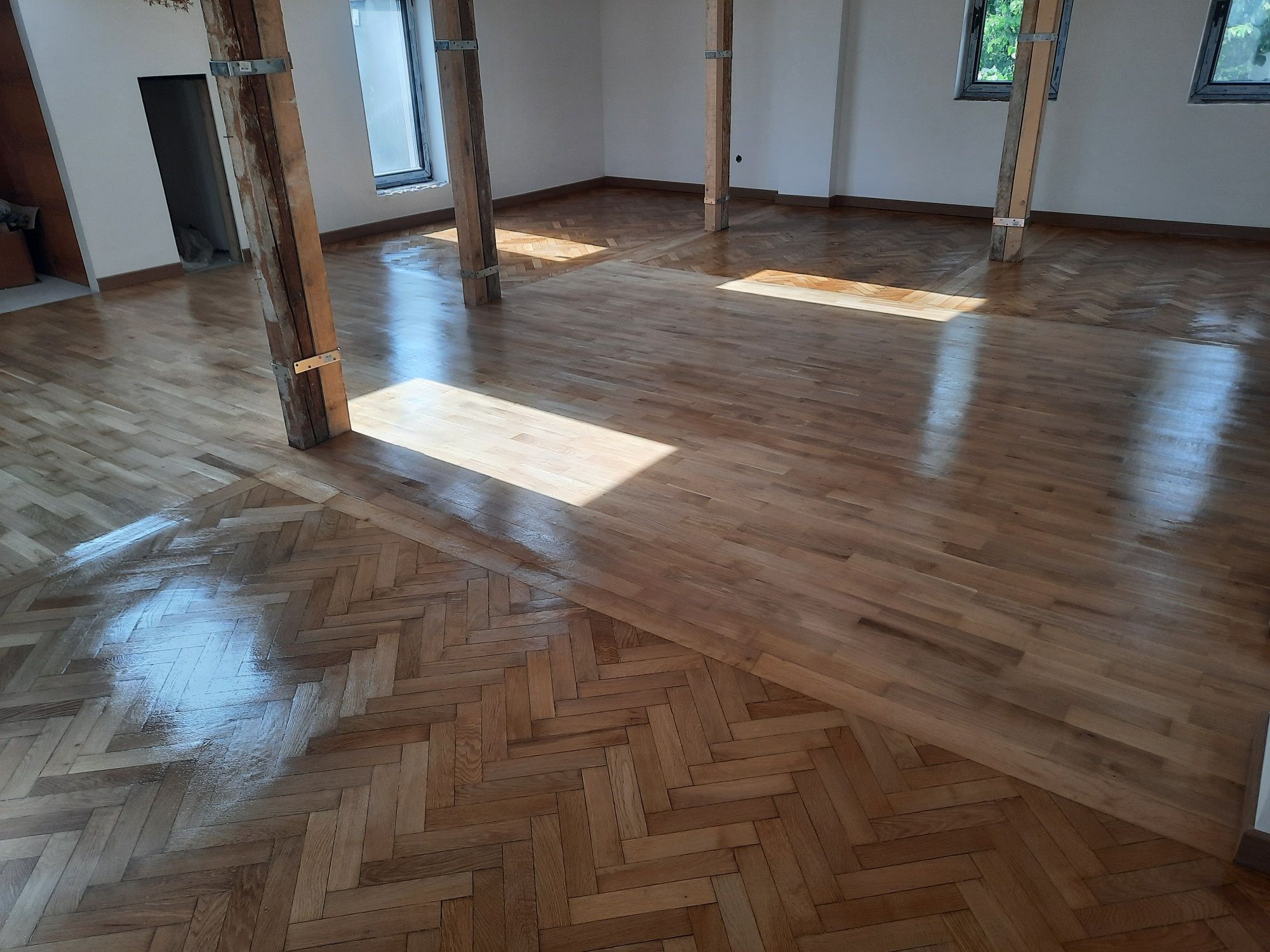 Raschetare parchet  reconditionare  șlefuirea  montez