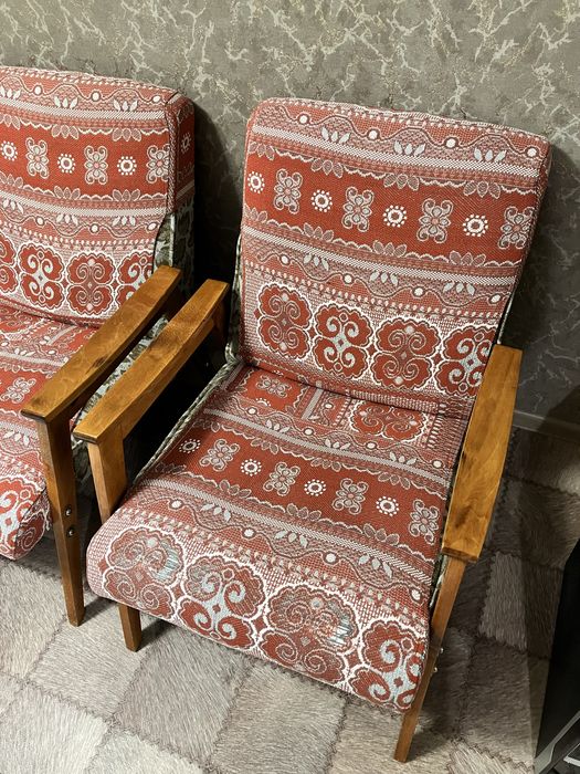 Продаю ретро кресла