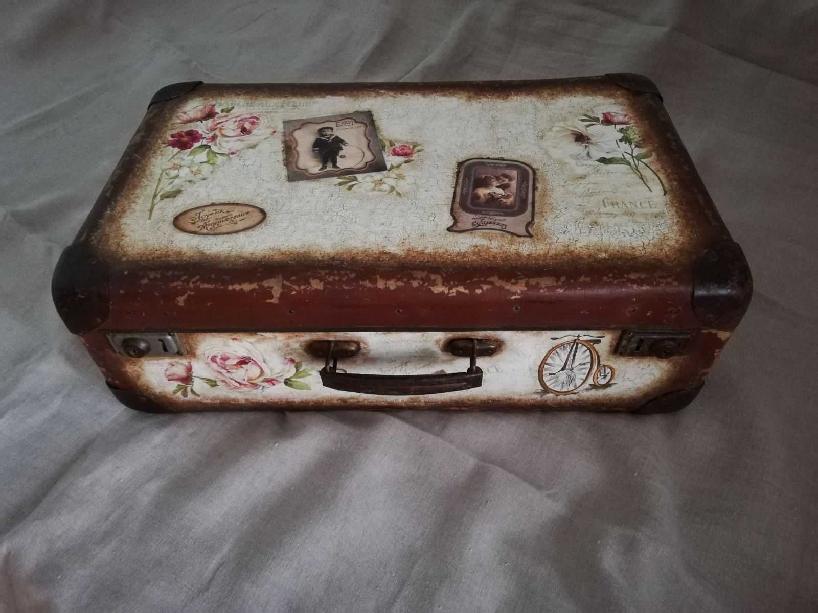 Ретро куфар декориран ВИНТИДЖ декупаж, ръчна изработка