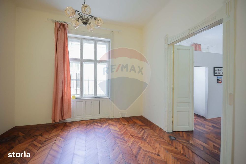 Casă de Vânzare cu 4 camere, Ultracentral - Cuza Vodă