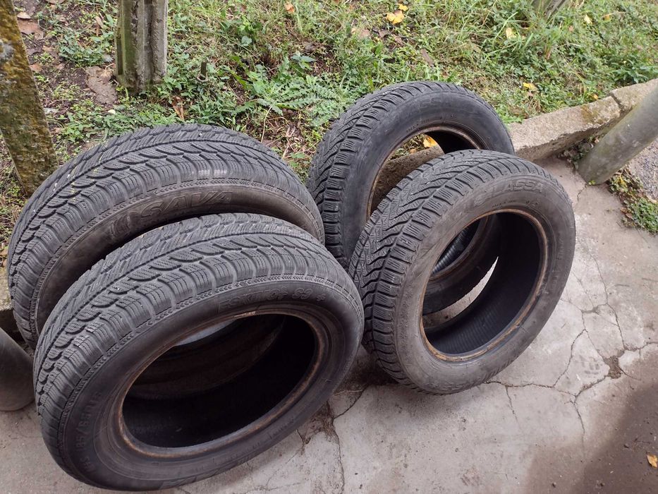 Зимни гуми    185 / 65 R 15