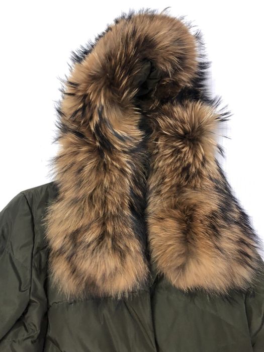 Haina dama,noua,khaki,puf,cu guler din blana coiot,marime M,deosebita