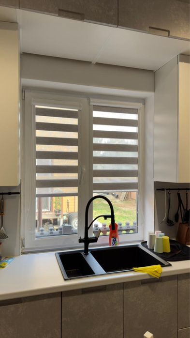 «Принимаем заказы на установку и изготовление рулонных штор и жалюзи»