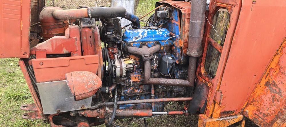 Vand Tractor UTB445+Remorca cu o axa