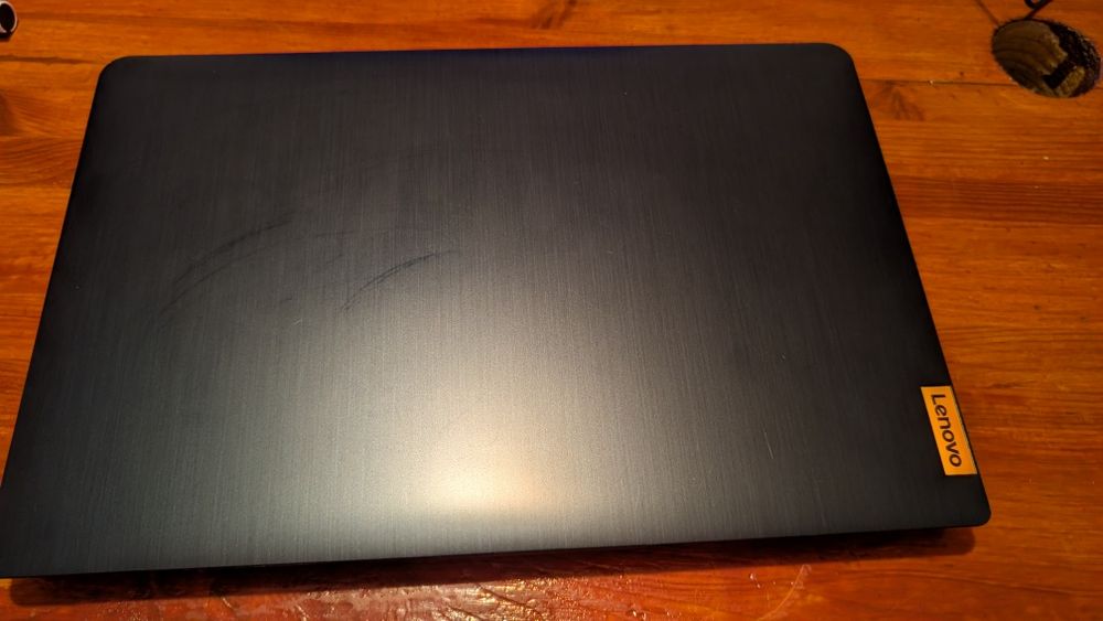 Lenovo ideapad 3  i3 gen 11 , ssd,8gb RAM ( schimb)