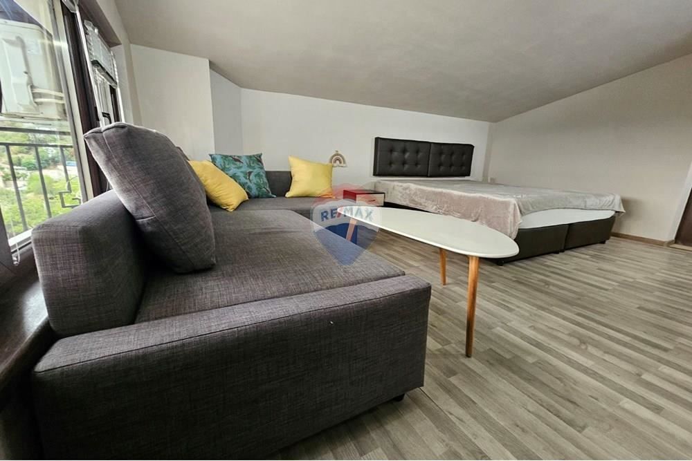 Студио под наем, м-ст Акчелар Д.В 4242