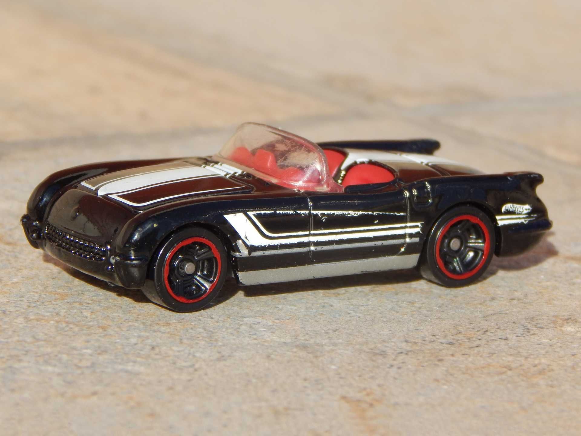 Macheta Chevrolet Corvette I 1955 Hot Wheels 2012 sc 1:64