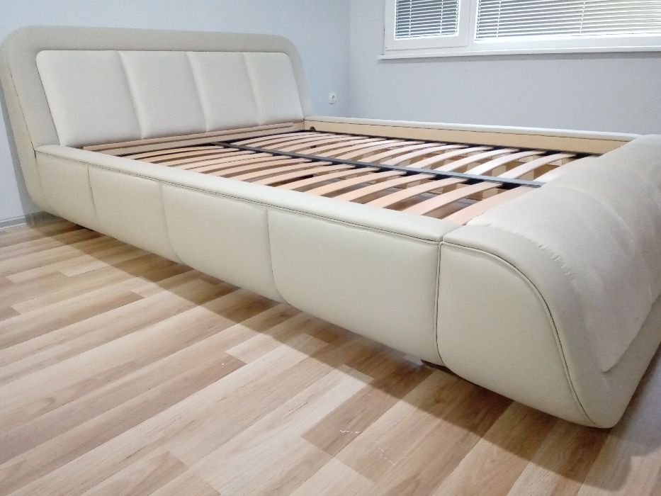 Дизайнерска тапицирана спалня,Тапицирано легло