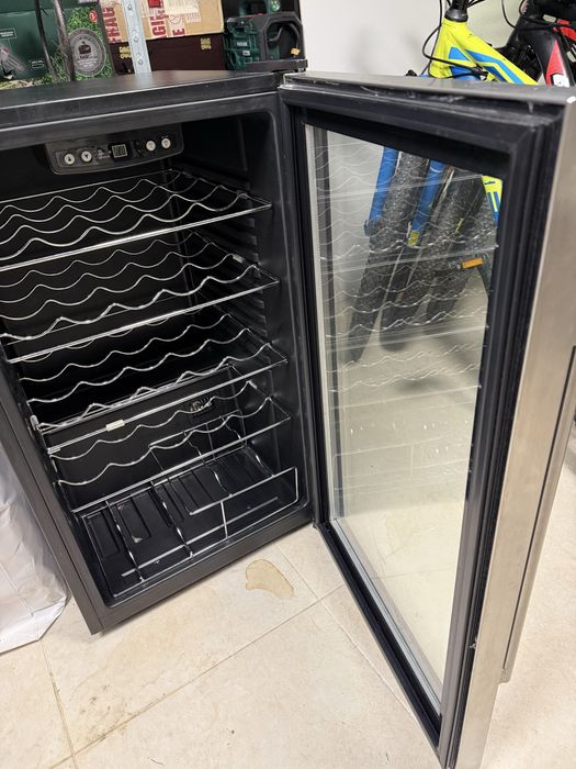 Хладилник за вино Candy WINE CELLAR CCV 160GL 40 бутилки