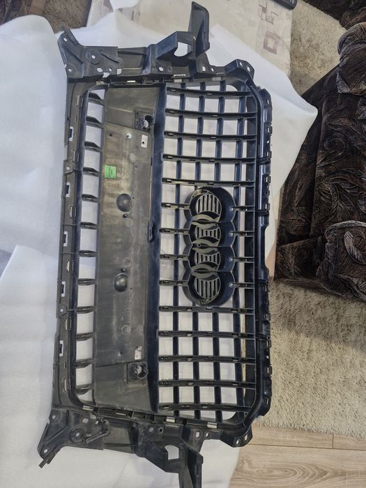 Решетка за Q5 2013г