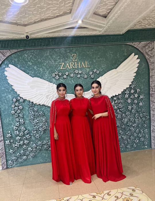 Продам вечернее платье