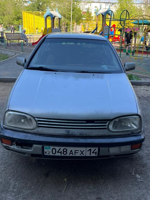 Продам срочно машину