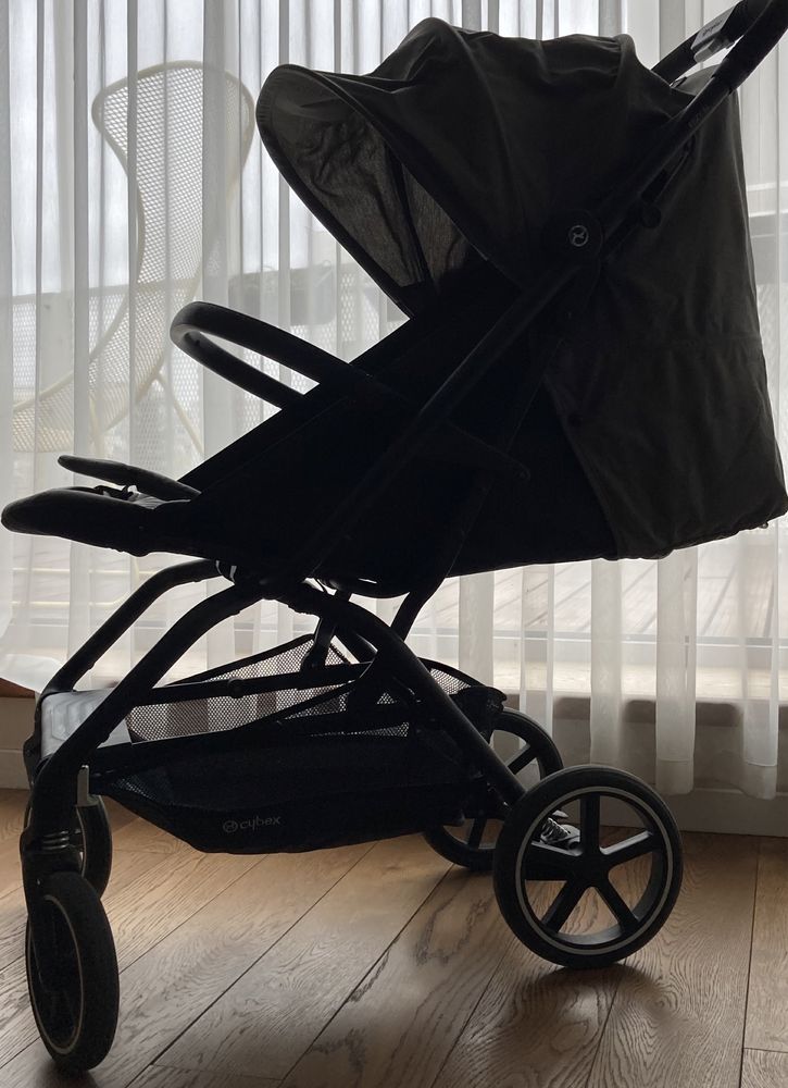 Pachet Cybex Eezy S2+ Gri-Negru in stare EXCELENTA