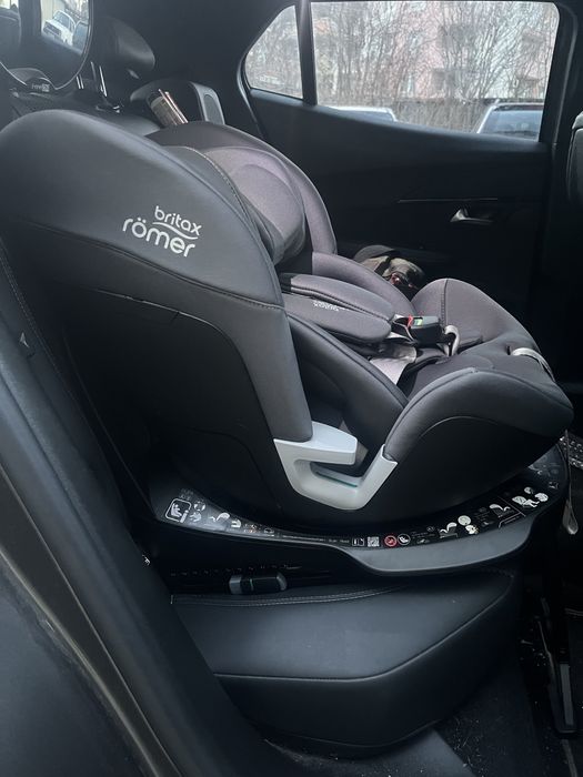 Стол за кола Britax Römer Swivel,Isofix,I-size 40-125см
