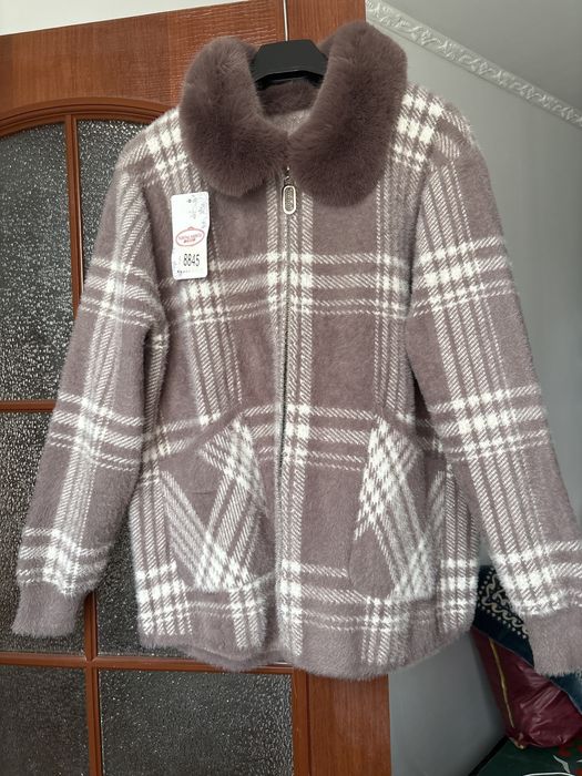 Продам куртку женскую Альпака 52-54 размер