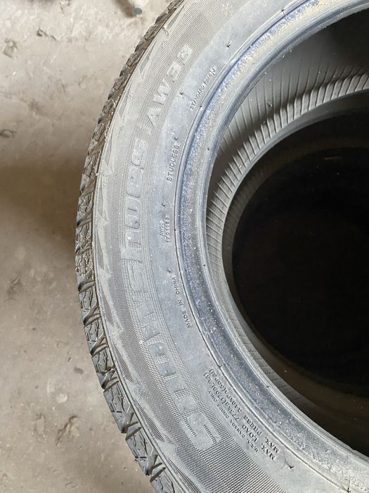 Продается шины зимныее
