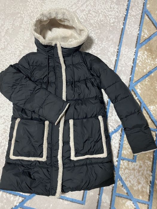 Продам зимнюю куртку 43 размер