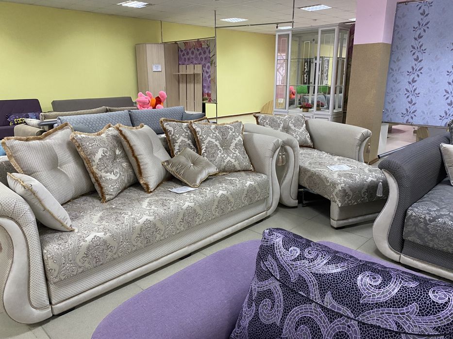 Продам диван отличного качества