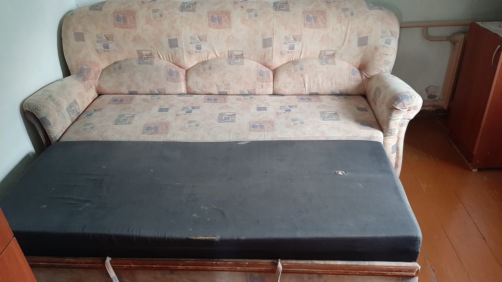 Продаю диван б/у