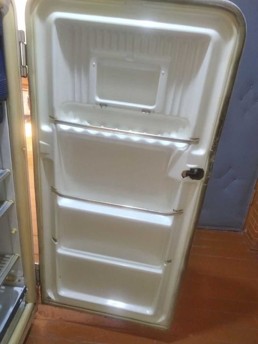 ЗИЛ Москва холодильник