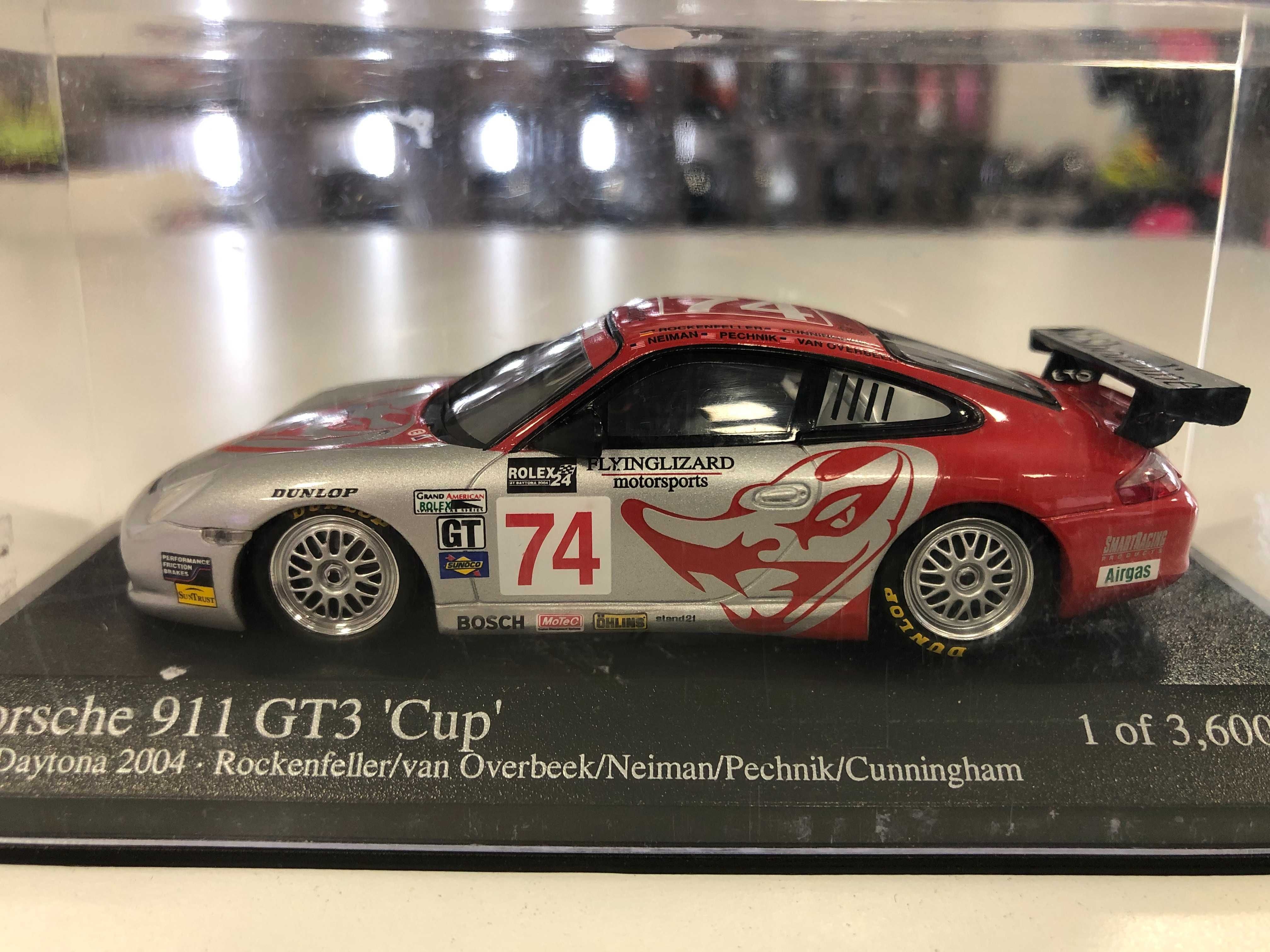 Колекционерски модел метална количка MINICHAMPS PORSCHE 911 GT3  1:43