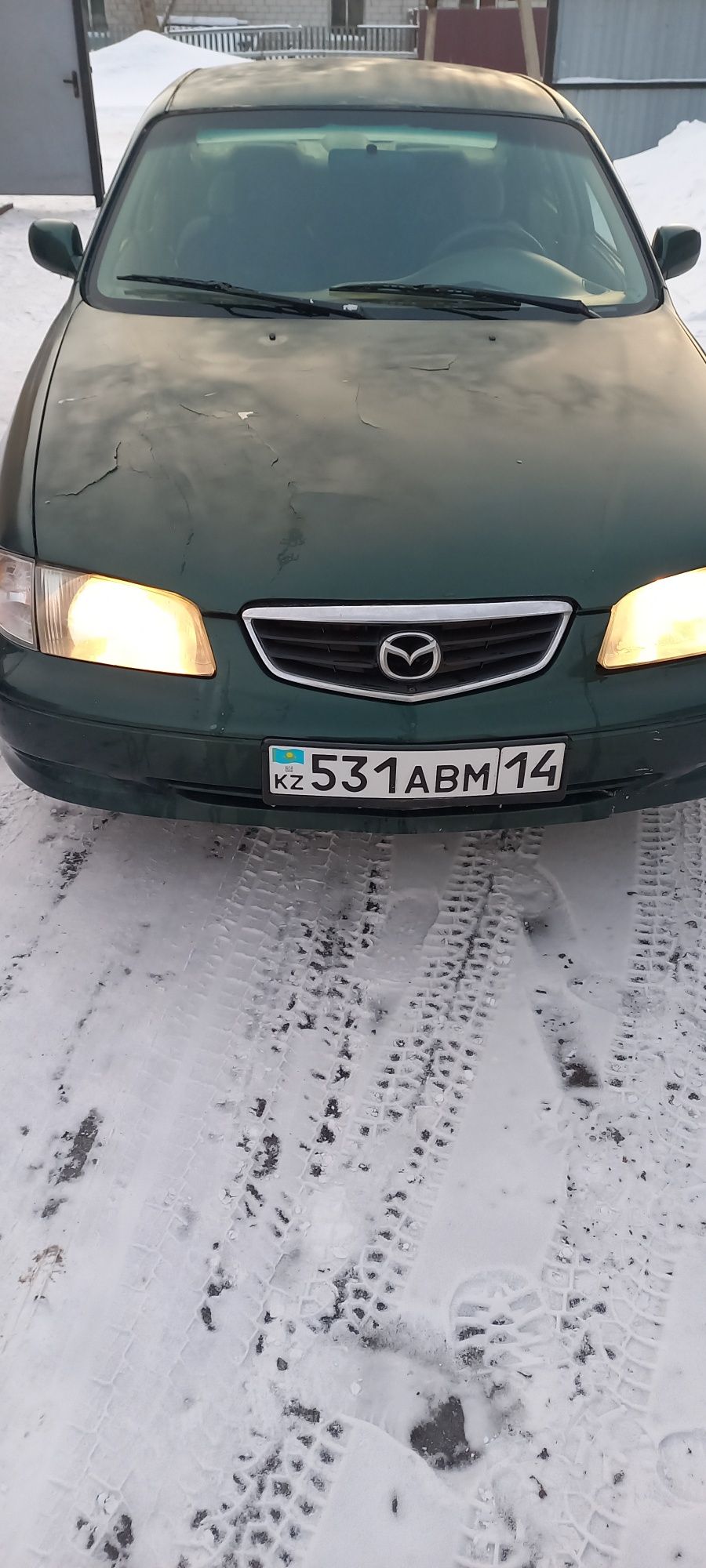 Продам мазду 2001г автомат 2 объем