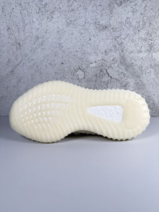 Yeezy Boost 350 V2 Bone