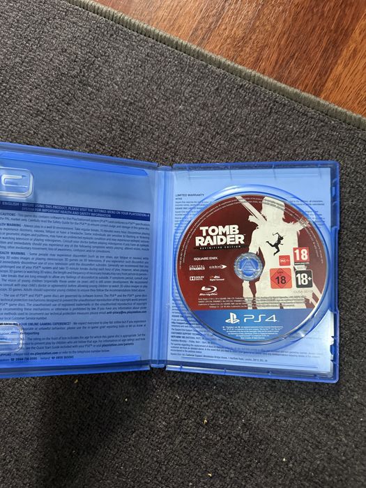 Tomb Raider Definitive Edition PS4