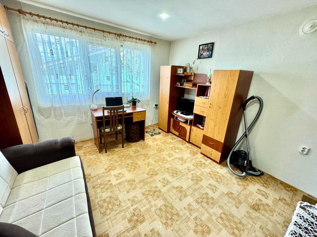 Продава се Етаж от къща в Русе, Център - 88 кв.м за 1057 €/кв.м - Снимка #1
