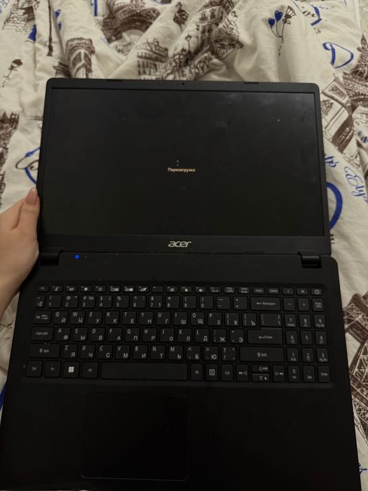 Ноутбук EX215-52