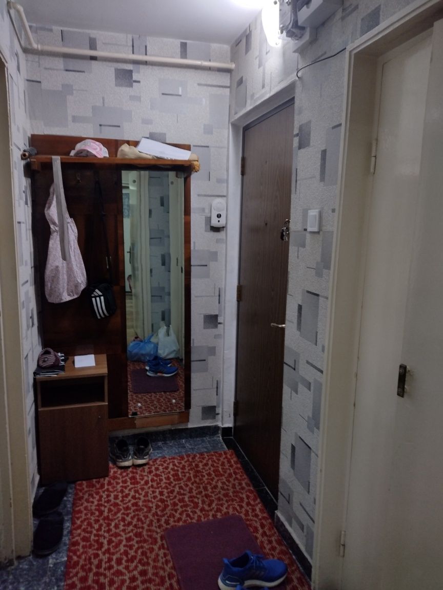 Vând apartament 2 camere