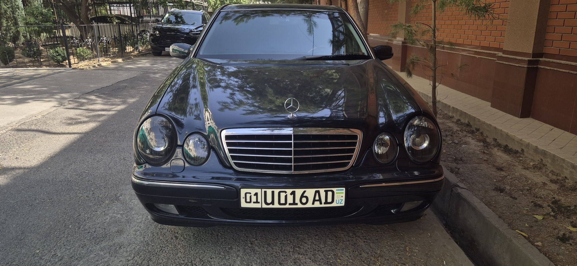 Mercedes-Benz w210