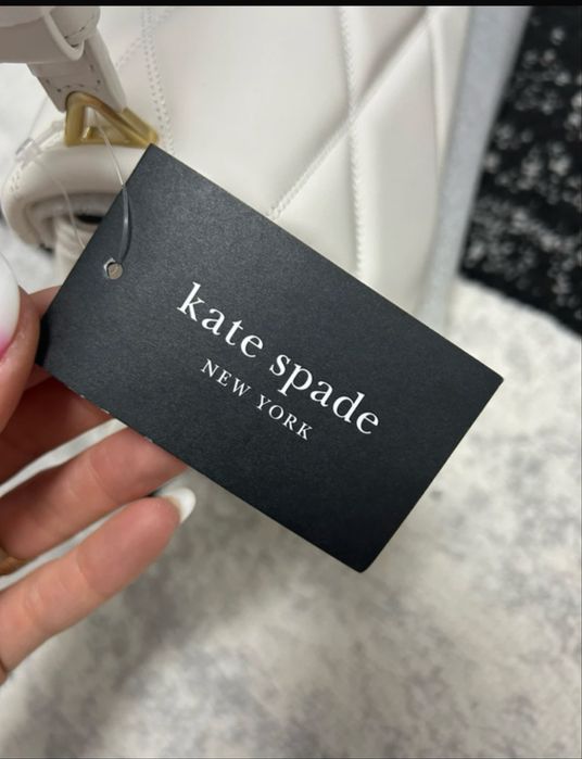 Vand geanta Kate Spade New York culaore alb,noua cu eticheta!