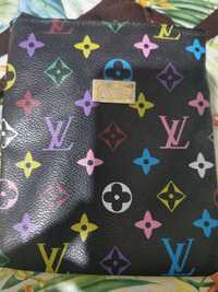 Poseta/geanta Louis Vuitton excursie 14x 17 cm bareta lunga reglabila