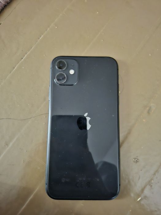 Продам iPhone 11