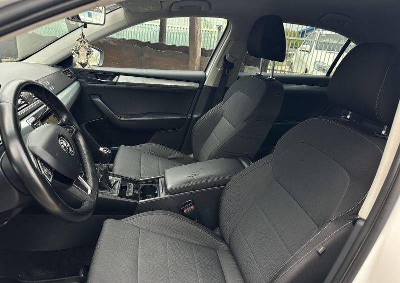 Skoda Superb 2,0 tdi 2017  accept variante !