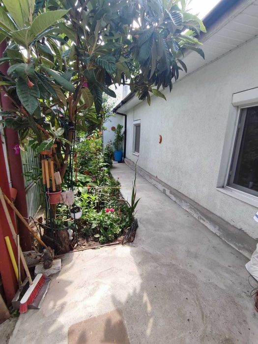 Casa din caramida in zona centrala Stefan cel Mare