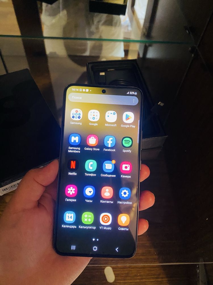 Samsung S22 256гб ОЗУ 8