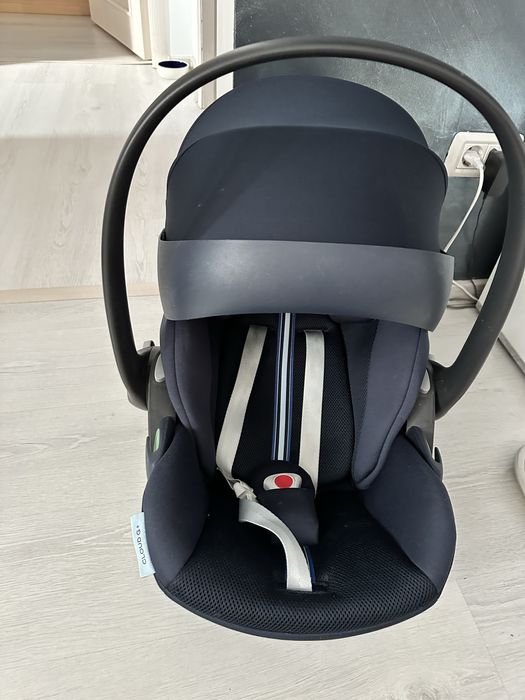 Soica Cybex cloudG+ bleumarin plus adaptori carut