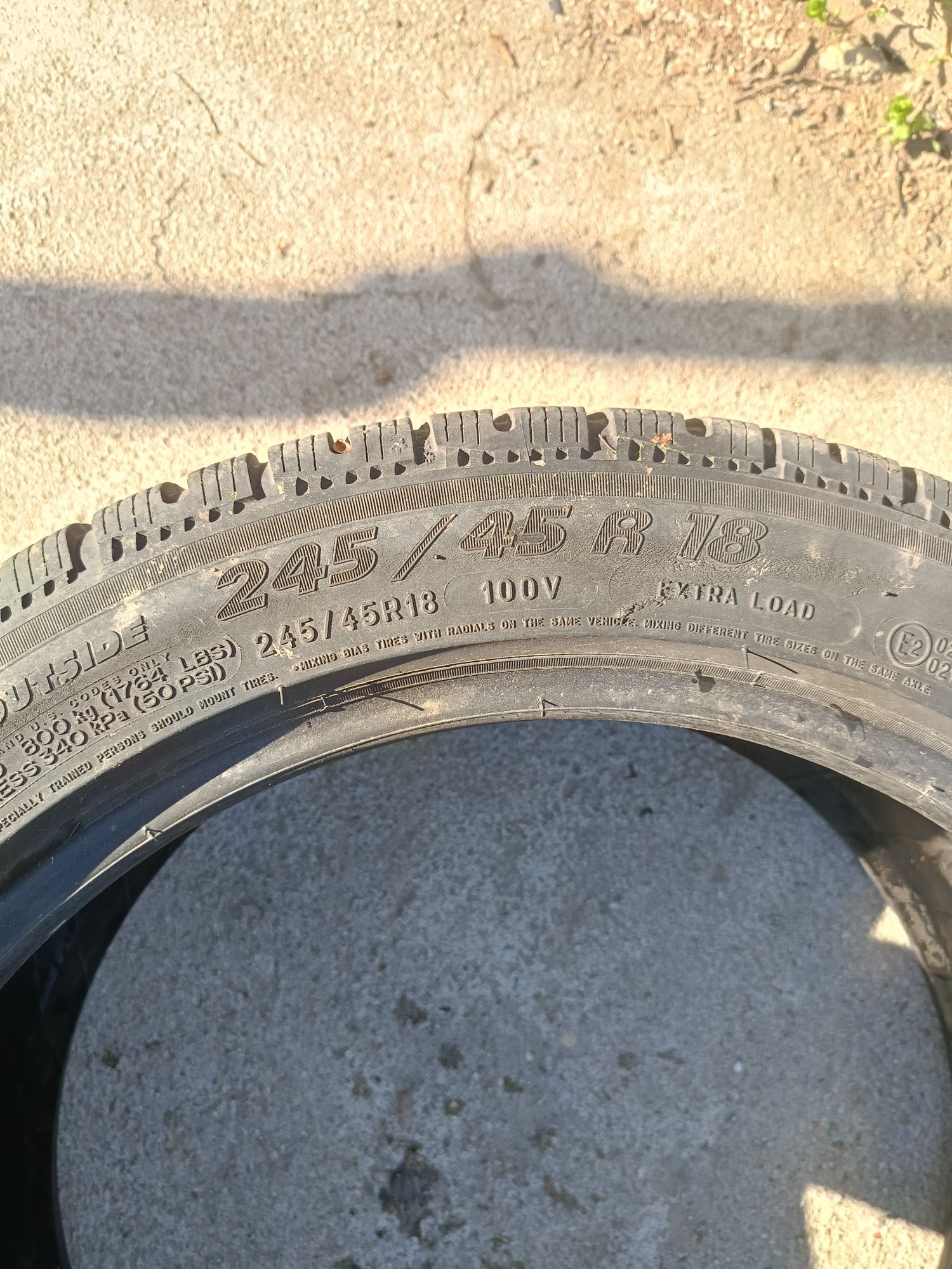 MICHELIN 245/45R18
