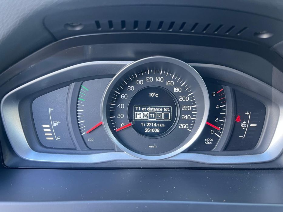 Volvo V60,an 2015 ,motor 2.0 D3