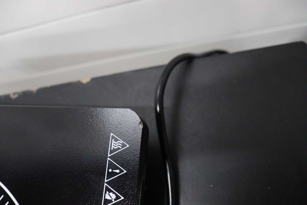 Индукционен котлон с множество настройки и функции, 2200W