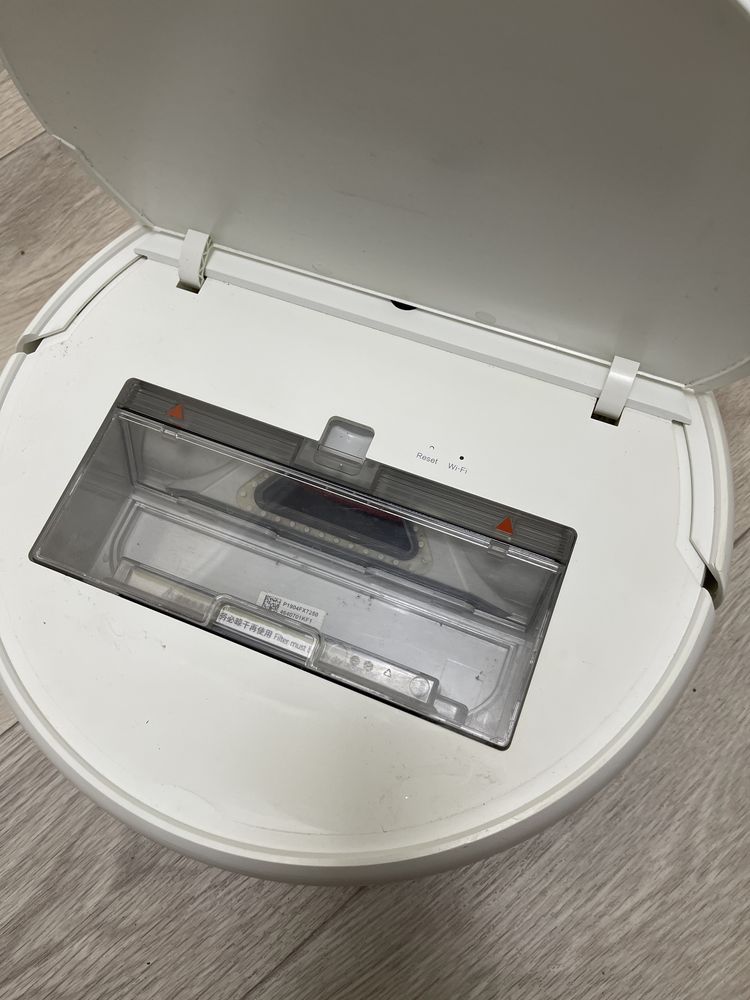 Робот-пылесос Xiaomi Robot Vacuum-Mop с функцией влажной уборки