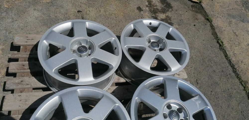 17 цола 5 х 100 мм АУДИ / Фолксваген / Шкода - 7,5 Инча / ЕТ 32