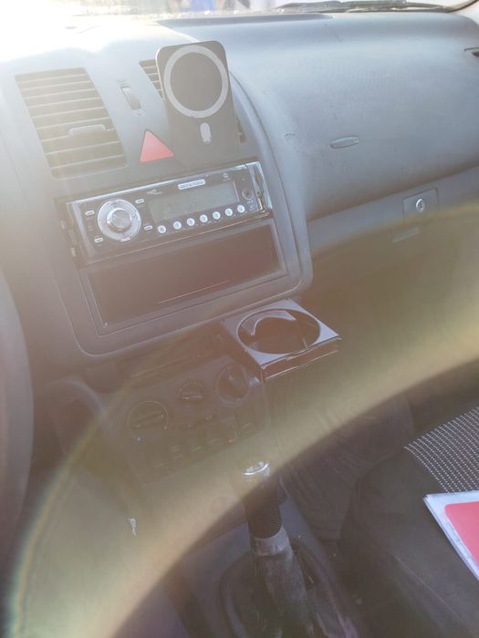 Volkswagen polo 1.4 bebzina cu rezervor de gas de fabrica 105cp 16valv