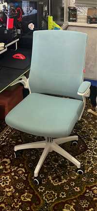 Компьютерное кресло 822, белый, голубой