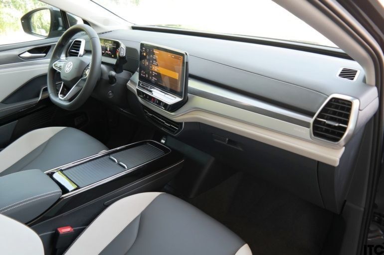 Автомобиль Volкswagen id 6 Pure+