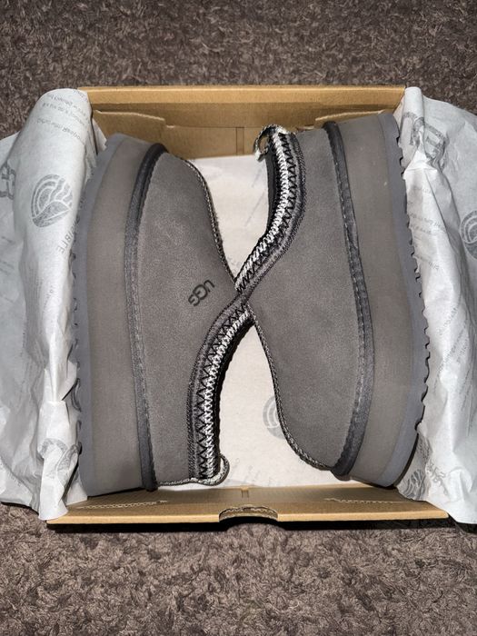 Ugg Tazz, marimea 39, Nou, Gri