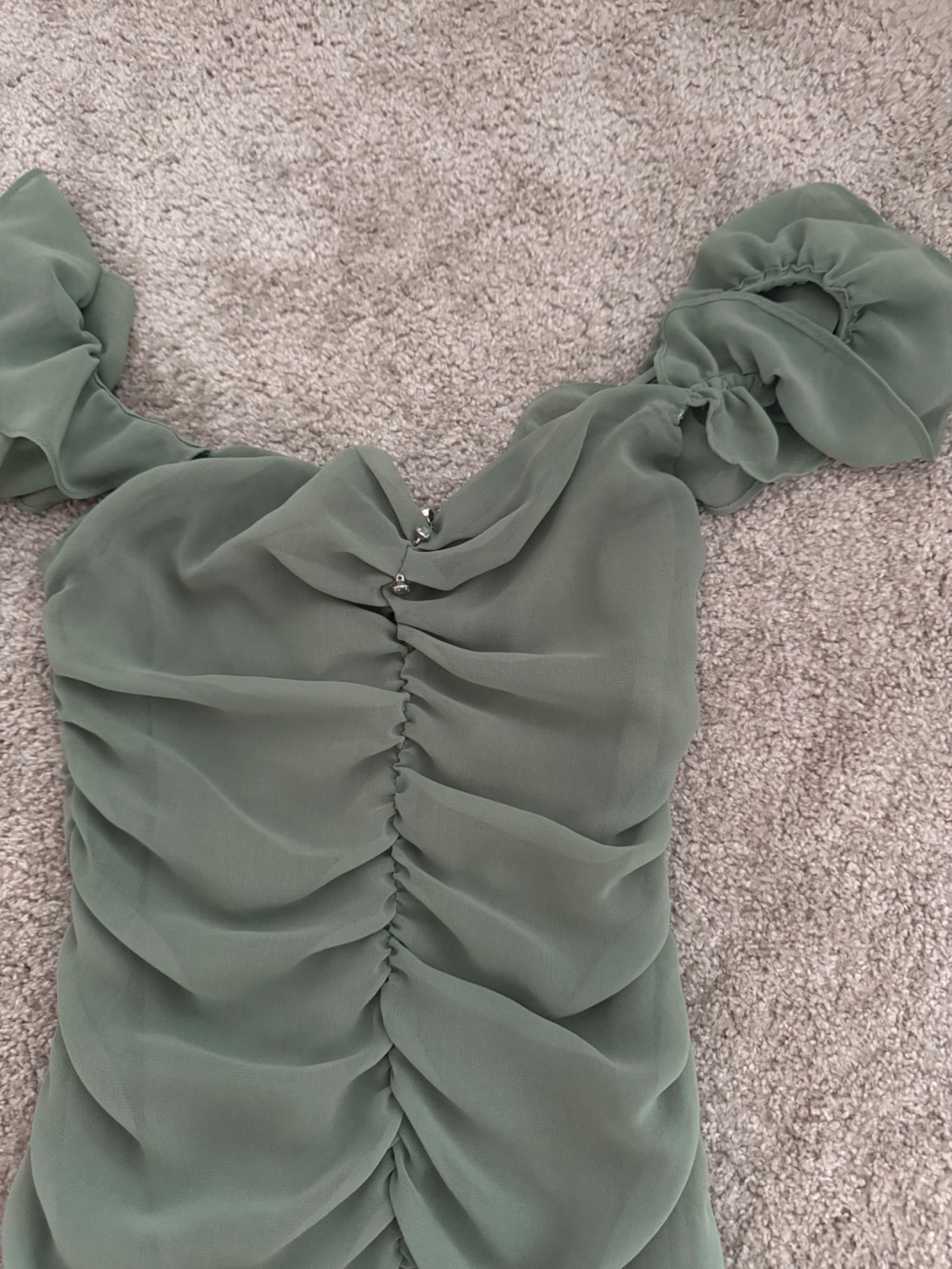 Къса набрана рокля Zara